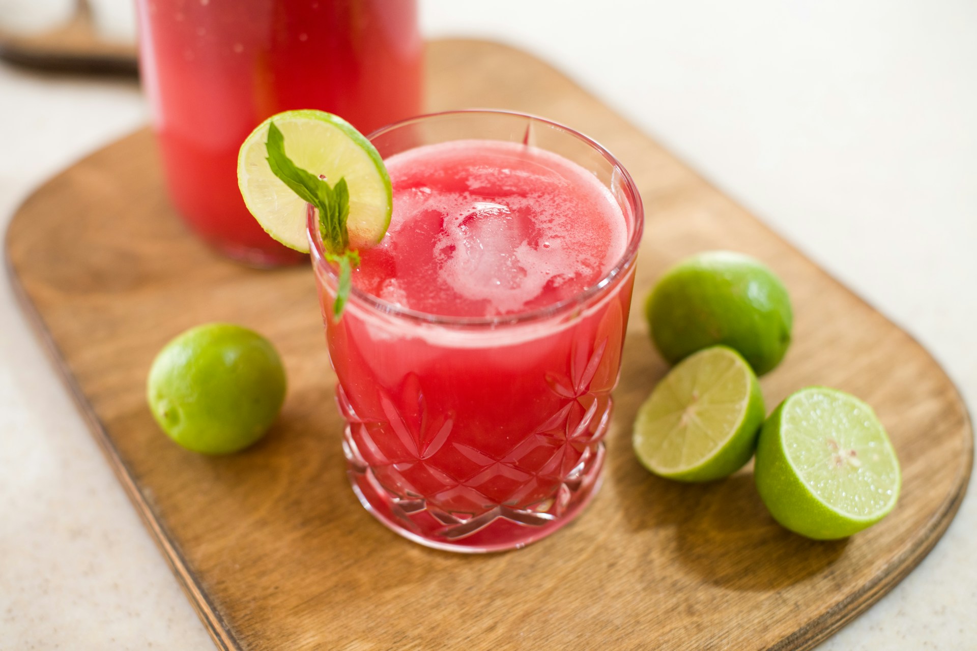 Odswiezajacy drink z limonka Odswiezajacy drink z limonka